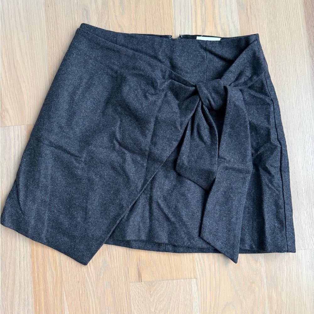 Aritzia Wilfred Charcoal Mini Skirt sz 4